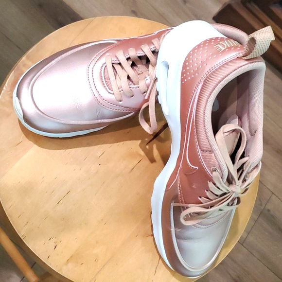 Nike Air Max Thea - Rose Gold size 8 NWOT - Picture 5 of 6